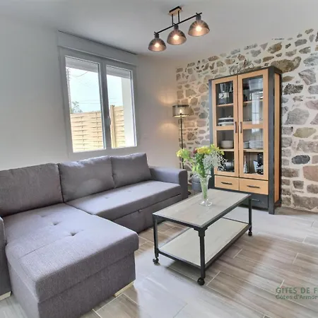 De La Porte Boissel Holiday home *